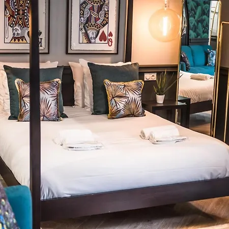 The Royal Suites- Champs Elysees Διαμέρισμα *