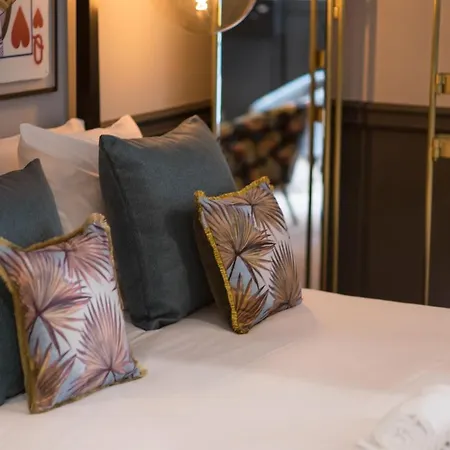 The Royal Suites- Champs Elysees * Παρίσι