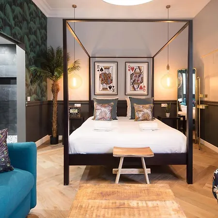 The Royal Suites- Champs Elysees Διαμέρισμα *